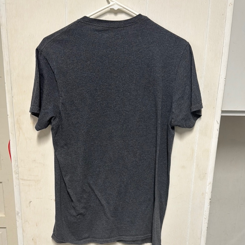 FRIENDS Gray Short Sleeve Tee Casual Comfort - Picture 4 of 4